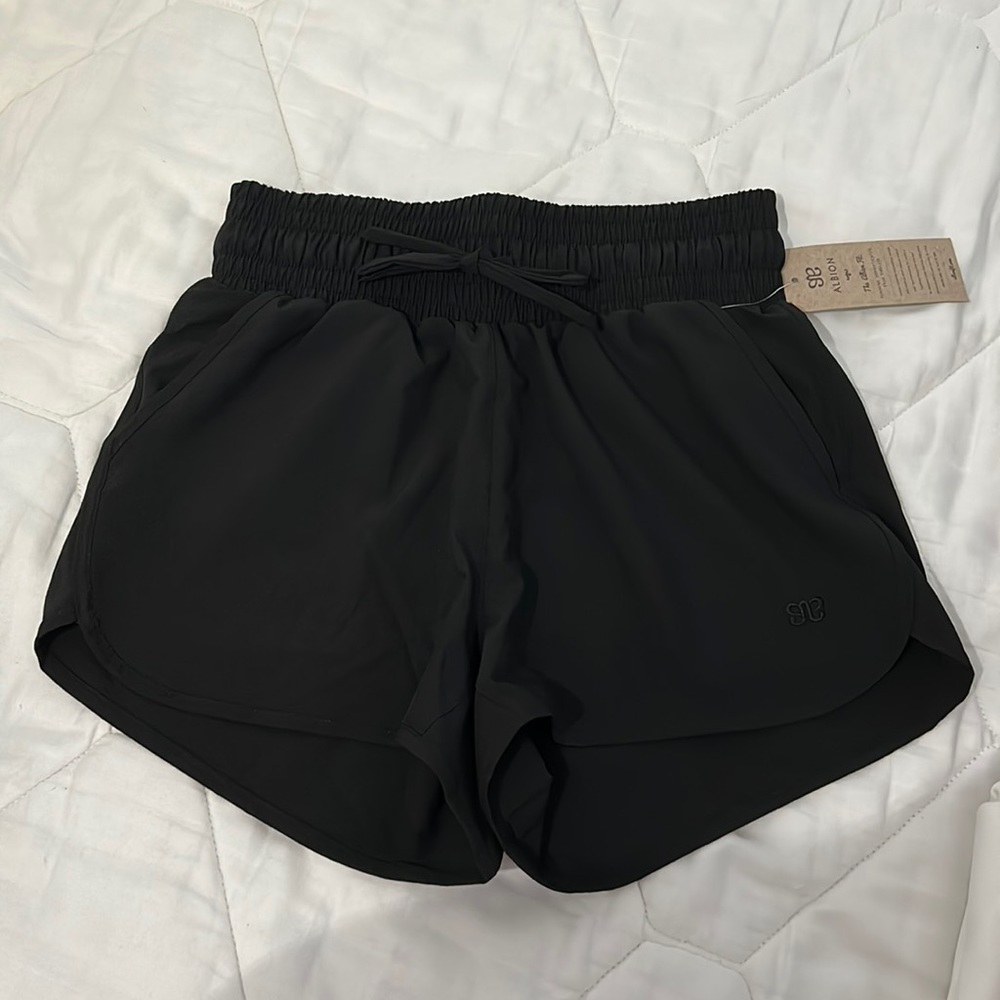 Women’s Albion Fit Black Sprinter 2.0 Shorts Size XS NWT